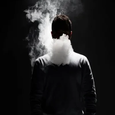 أطلق وزير الصحة الإسباني حملة لحظر التدخين لحظر نكهات السجائر الإلكترونية وتن...